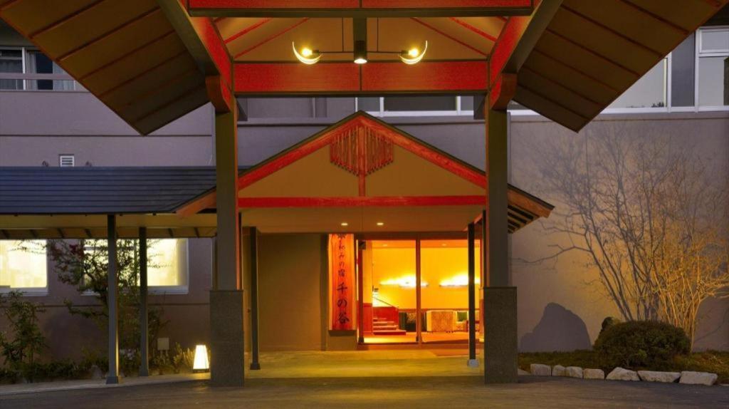 Gensen Yunoyado Sennotani Hotel Minakami Exterior photo